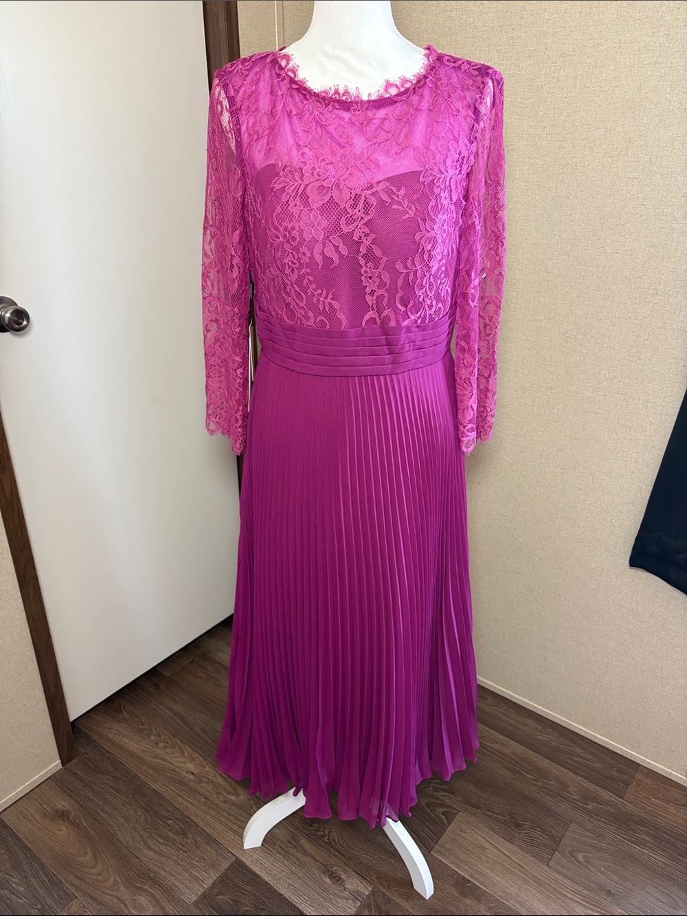JJs House Womens Lace Pleated Formal Gown Orchid Custom Sz NWT Mother of Bride